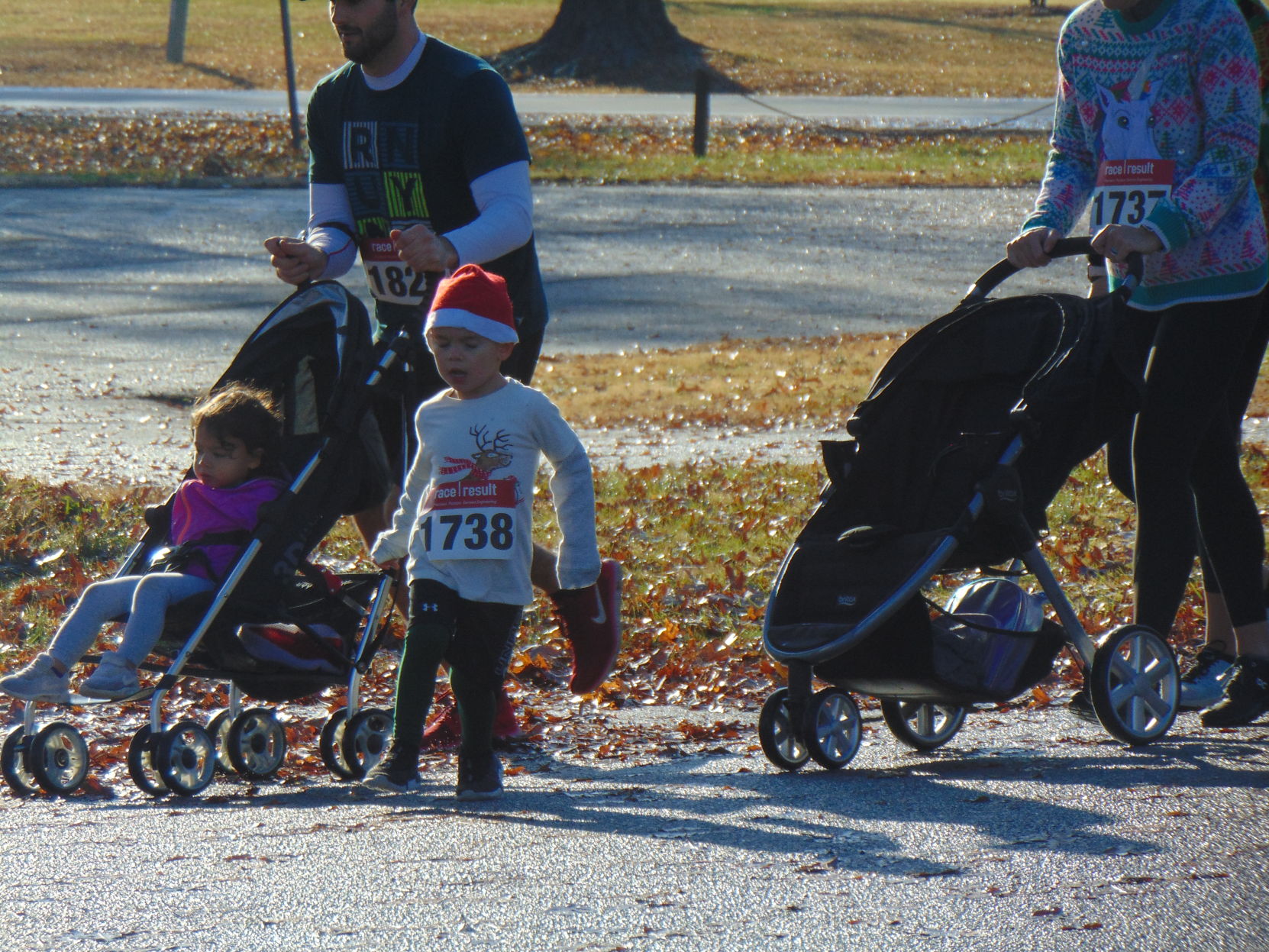 Jingle Run 5K (58).JPG